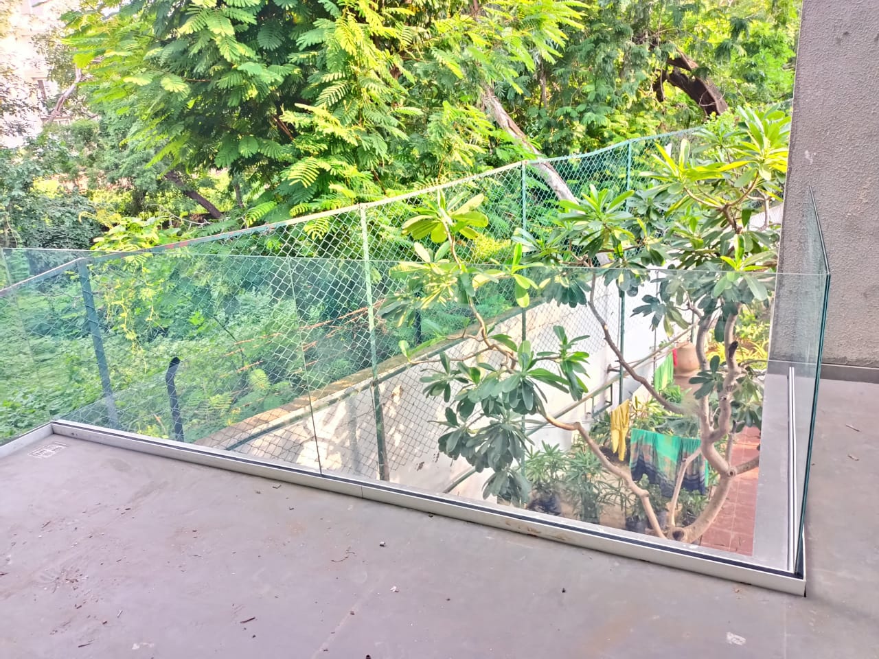 Aluminium Glass Reling Work