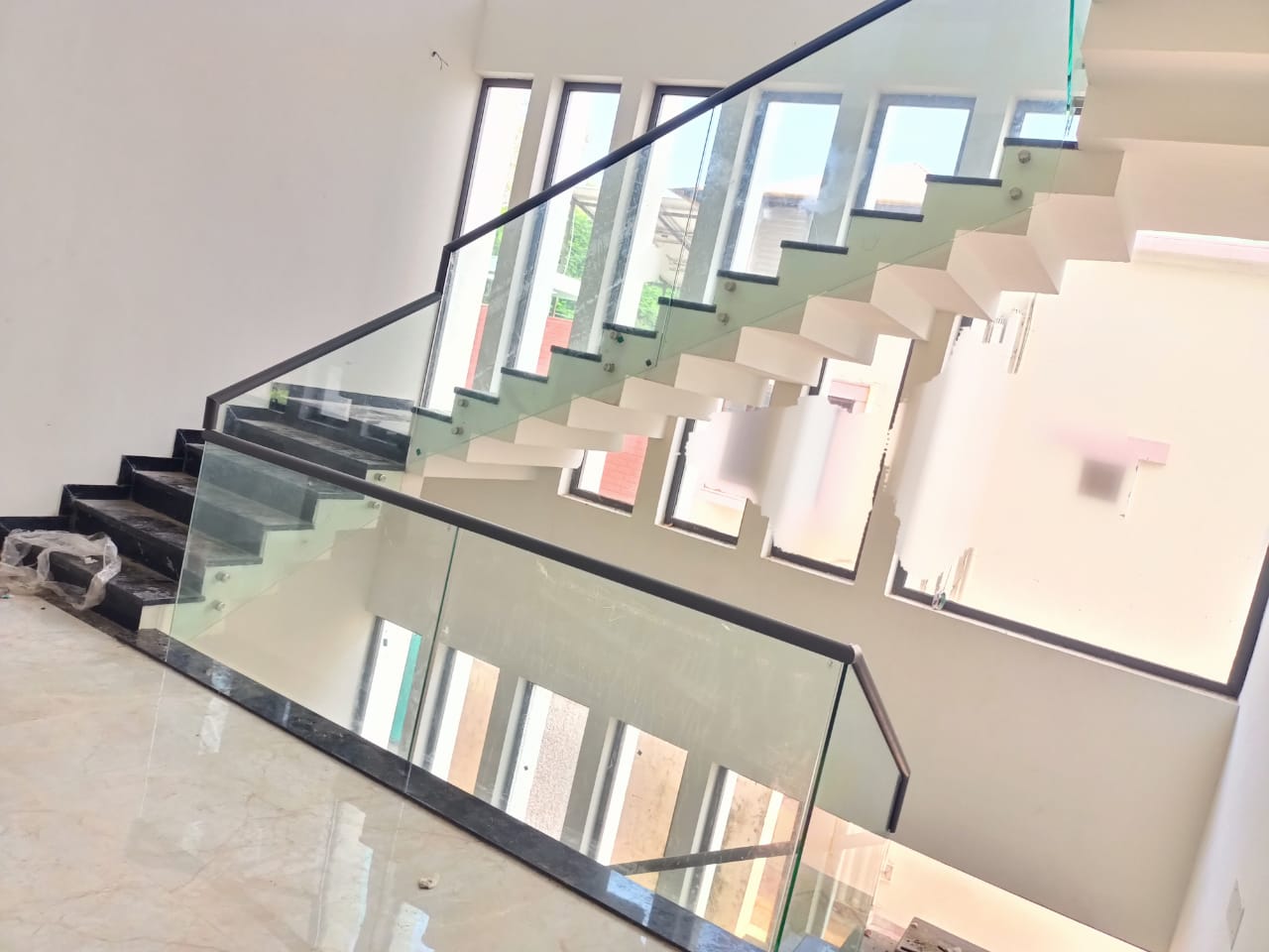 Aluminium Glass Reling Work