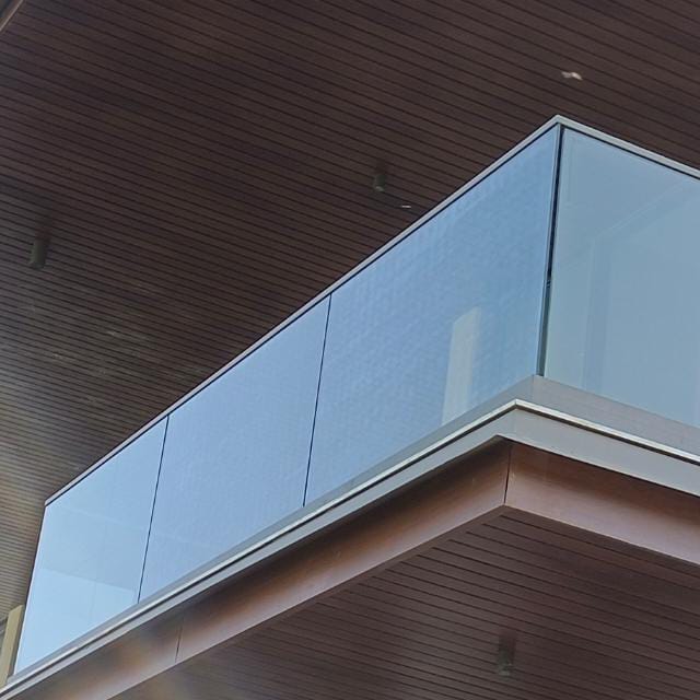 Aluminium Glass Reling Work