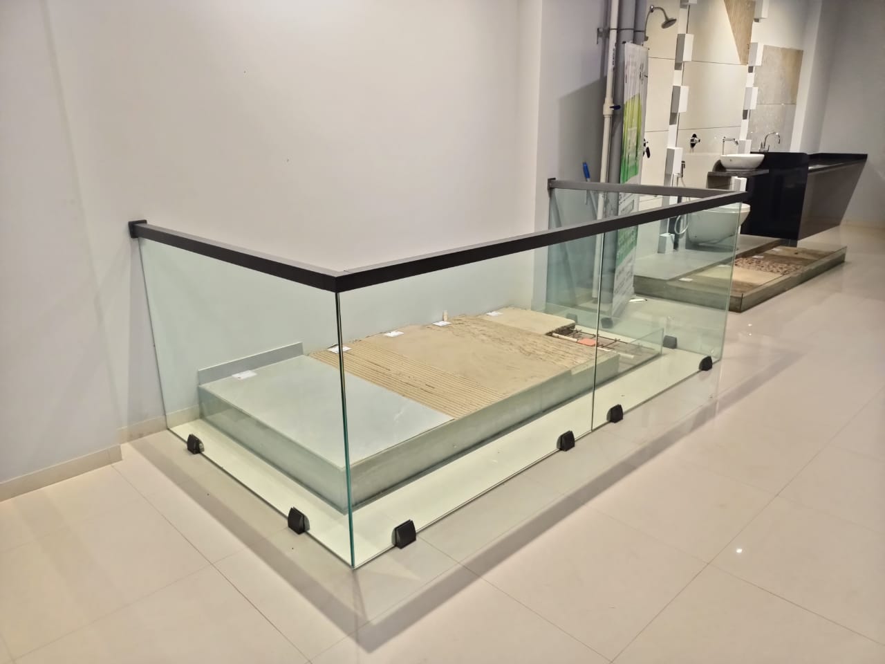 Aluminium Glass Reling Work